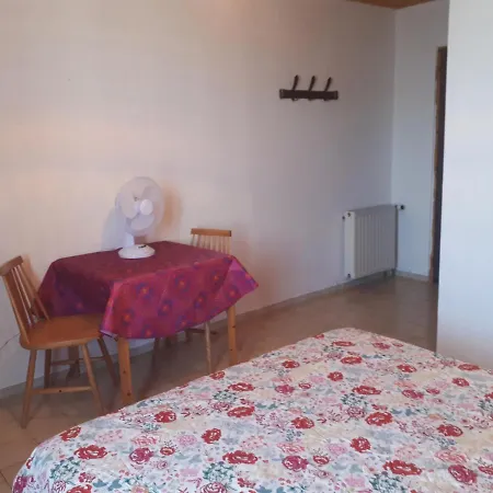 Leo's D'hote Bed & Breakfast