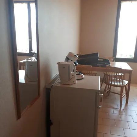 Leo's D'hote Bed & Breakfast